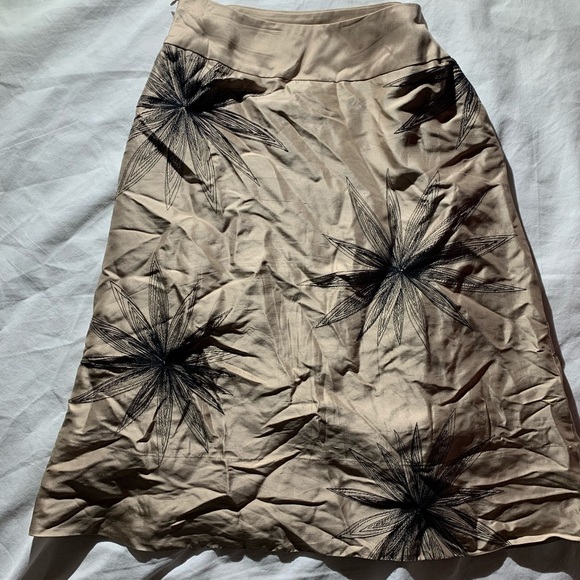 Grace Dane Lewis Size 6 Silk Skirt Length 28” - Picture 2 of 4